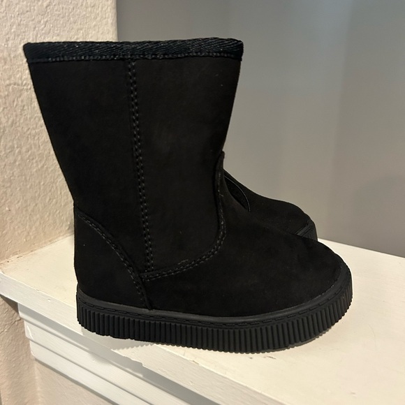 Cat & Jack Toddler Youth Girls Pip UGG Style Boots Black Multiple Sizes - Picture 2 of 9
